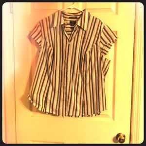 Striped shirt sleeve blouse